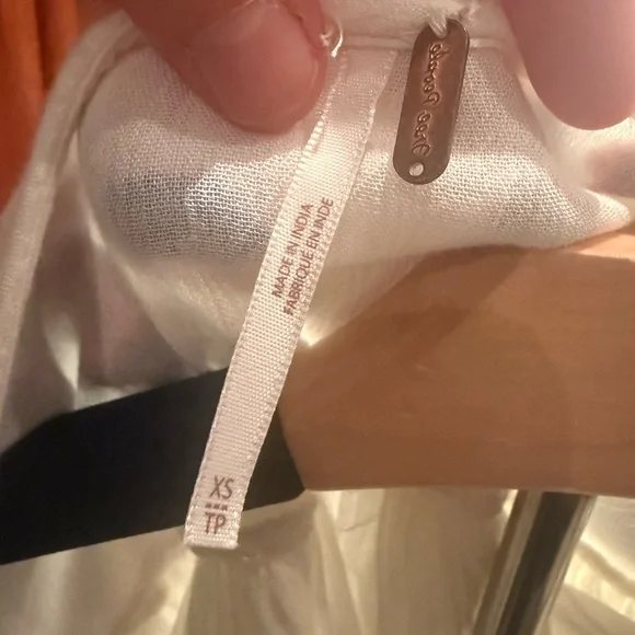 Free People Ivory Embroidered Boho Peasant Blouse XS‎ - Picture 6 of 8